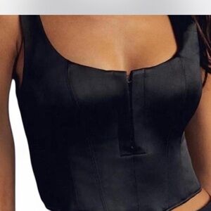 Satin ARITZIA corset top